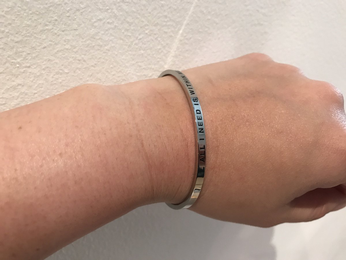 ISBACAT's tweet photo. Attention: POSITIVITY SEEKERS… Get This Stylish Affirmation Cuff For #FREE #AmazonGiveaway ➡️➡️ https://t.co/FRtdmgB2OR https://t.co/PHjGXP2amU