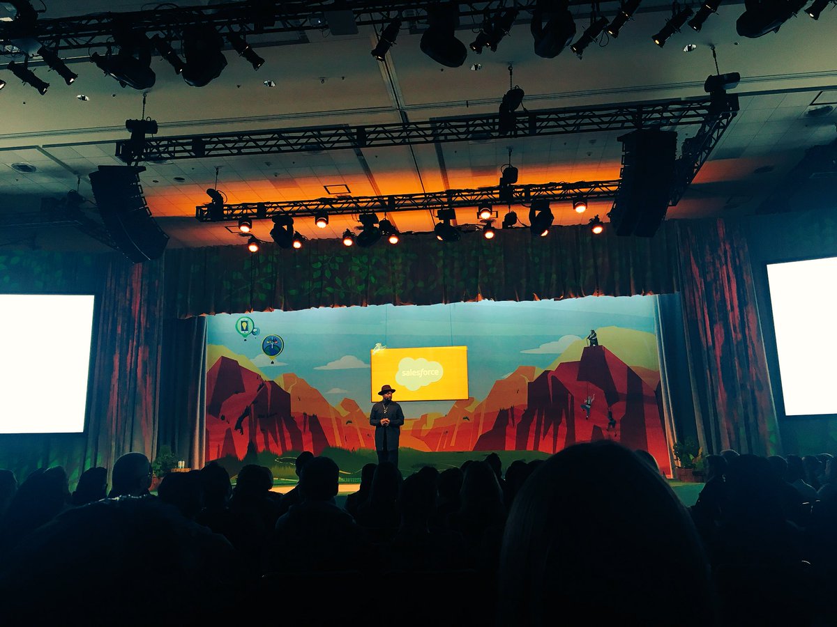 brianyoung_'s tweet photo. .@iamwill on stage at #DF17 introducing https://t.co/1PKNGw5hDp #omega #iamplus https://t.co/dIA7uIA2vY