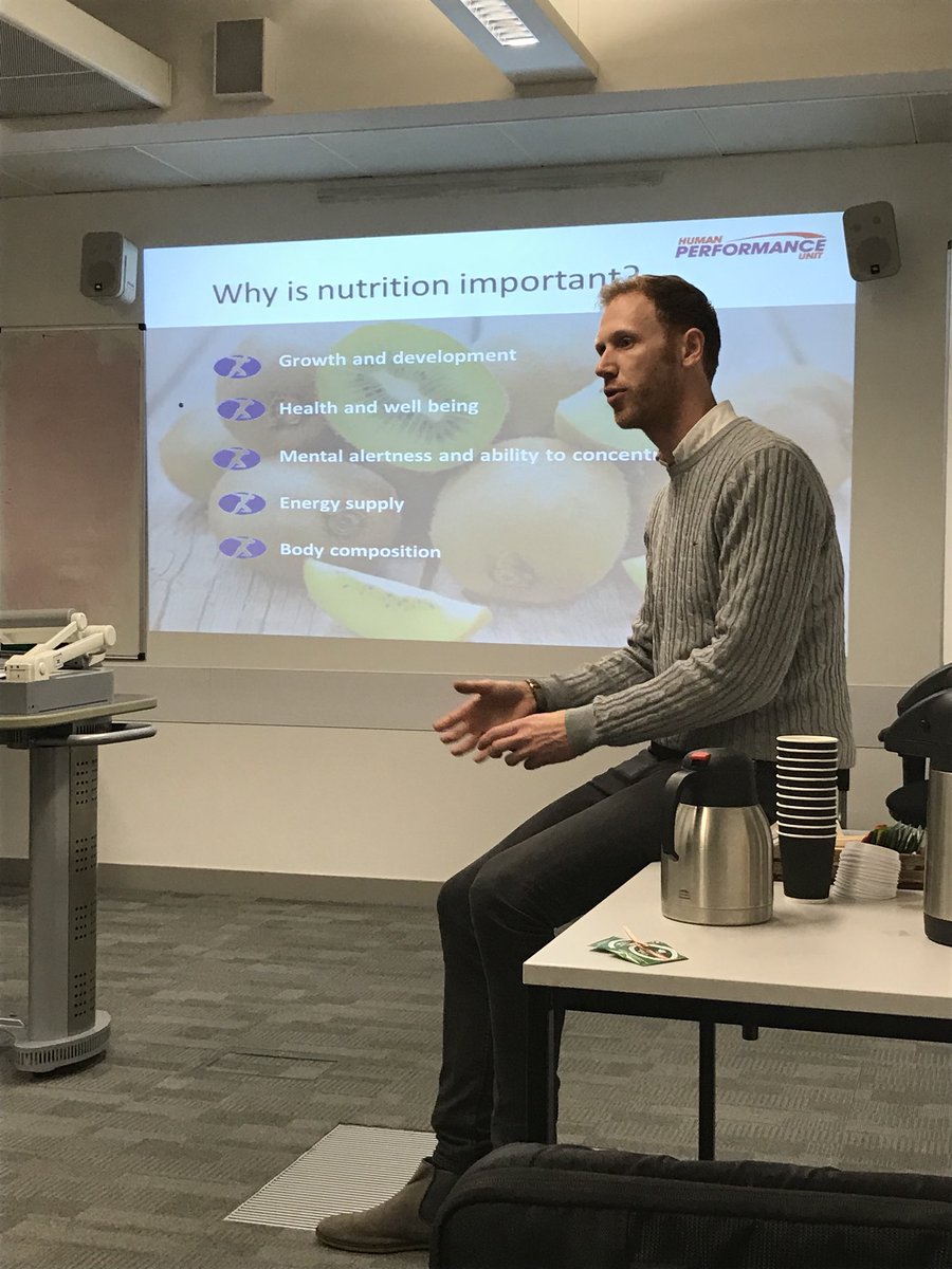 TopCoach10's tweet photo. @chrismcmanus1 delivering our Intro in Nutrition workshop! #development  #knowledge #topcoachacademy https://t.co/DWnPl4v5zQ