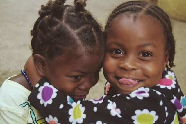 EducareHaiti's tweet photo. The smile in their faces is what keep us motivated. #Haiti #dthaitirelief #Edducation https://t.co/DLGxeMyYZ0