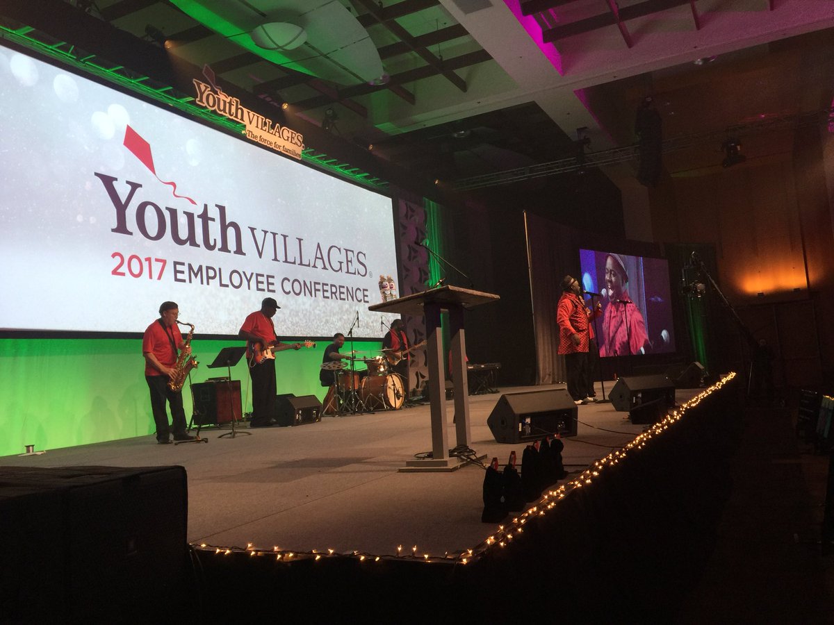 YVConnie's tweet photo. 2,000 of the most dedicated counselors in the country in downtown Memphis this week. #yv2017 #forceforfamilies https://t.co/0KpKCCLdr0