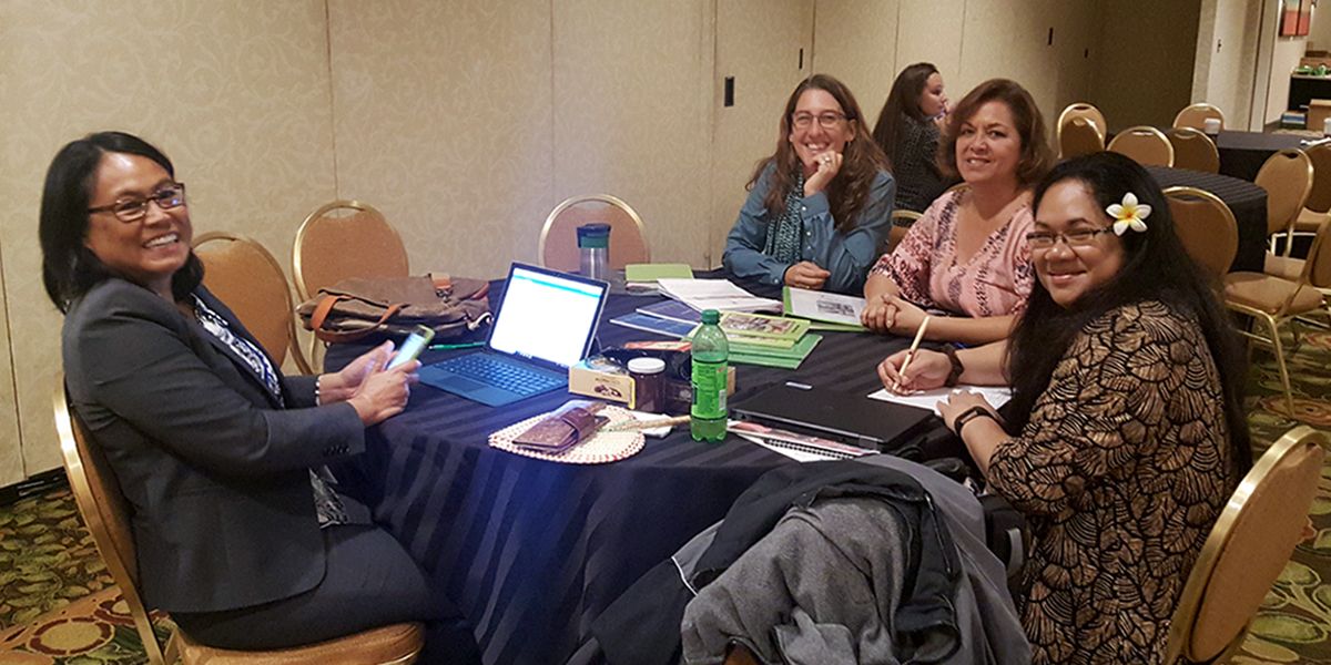 ACFHHS's tweet photo. #ANAgov Program Specialists are catching up with their grantees at the #ACFNativeMtg17. https://t.co/y0ATn5fjip