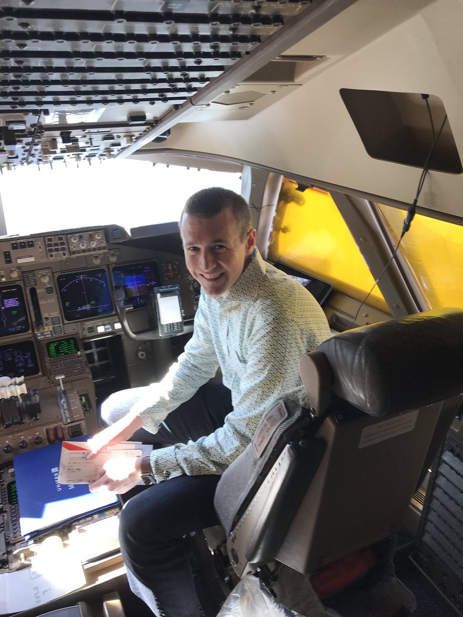 kevanyalowitz's tweet photo. What are the chances that the very last @united #747 flight is the exact same aircraft that I️ proposed to @gracemcrae on?! #UA747Farewell https://t.co/WHWJcEQ2EC