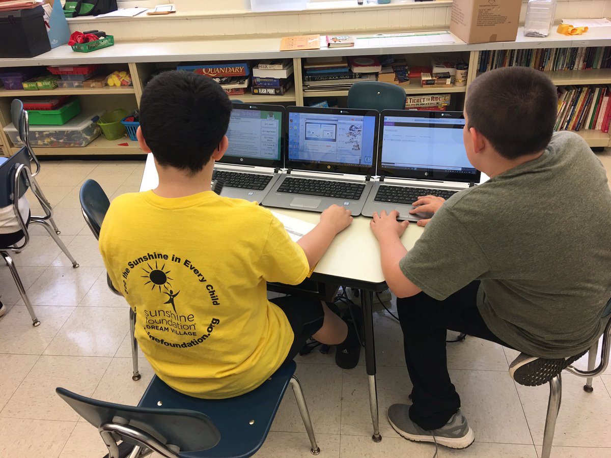 5th graders are using serious computing power as they collaborate on robotics/project based learning. <a href="/CBWarwickElem/">Warwick Elementary School CBSD</a>