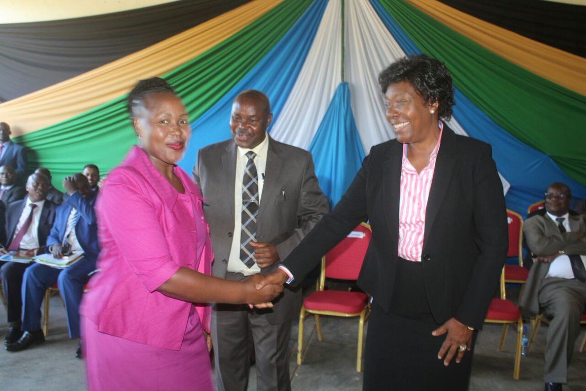 Wathenzau's tweet photo. Today together with my boss Governor @mamangilu  we witnessed  as the Kitui County Executive Committee members were sworn into office. https://t.co/f7Rh9FBNqL