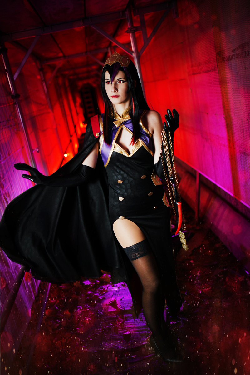 Mietzewhite's tweet photo. Just had some time to edit the first Seviper photo from MMC ❤
📸@vwpic
#Pokémon #Gijinka #Seviper #Vipitis #Meruruusa #MMC2017 #TeamVali https://t.co/opovoeQCVq