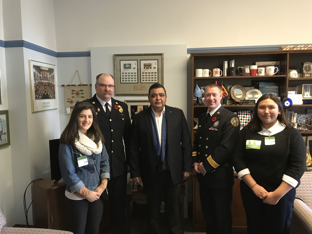 deepakobhrai's tweet photo. Busy morning today meeting w/ @CdnFireChiefs reps from Calgary (&amp;PEI) alongside the 2 #YouthInOffice students shadowing me today.Great chat! https://t.co/LMXJGDkjFU