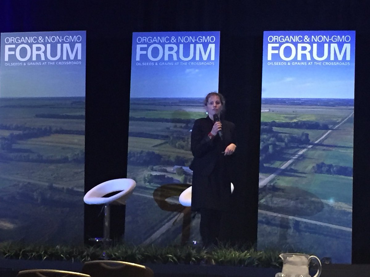 PipelineFoods's tweet photo. Elizabeth Reaves speaking on moving from climate change mitigation to carbon sequestration on farms at #ongf17. She never disappoints. https://t.co/XQtU03ITel