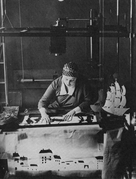 trick_studio's tweet photo. Lotte Reiniger and her original wooden multiplane camera (1923) and her streamlined metal one she built later in her career #womeninfilm https://t.co/idzrisrhbg