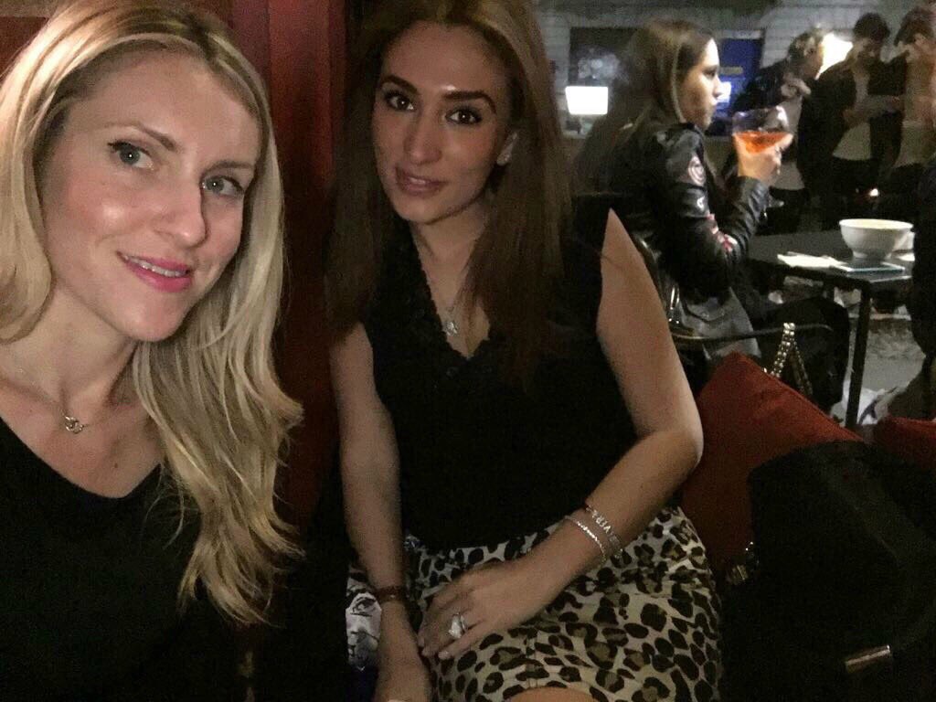 baldonciniisa's tweet photo. #milano #orecchini #testadimoro #navigli #elbrellin #cena #aperitivo #foodporn #isabella #hairstyle https://t.co/joYCPOXXGy