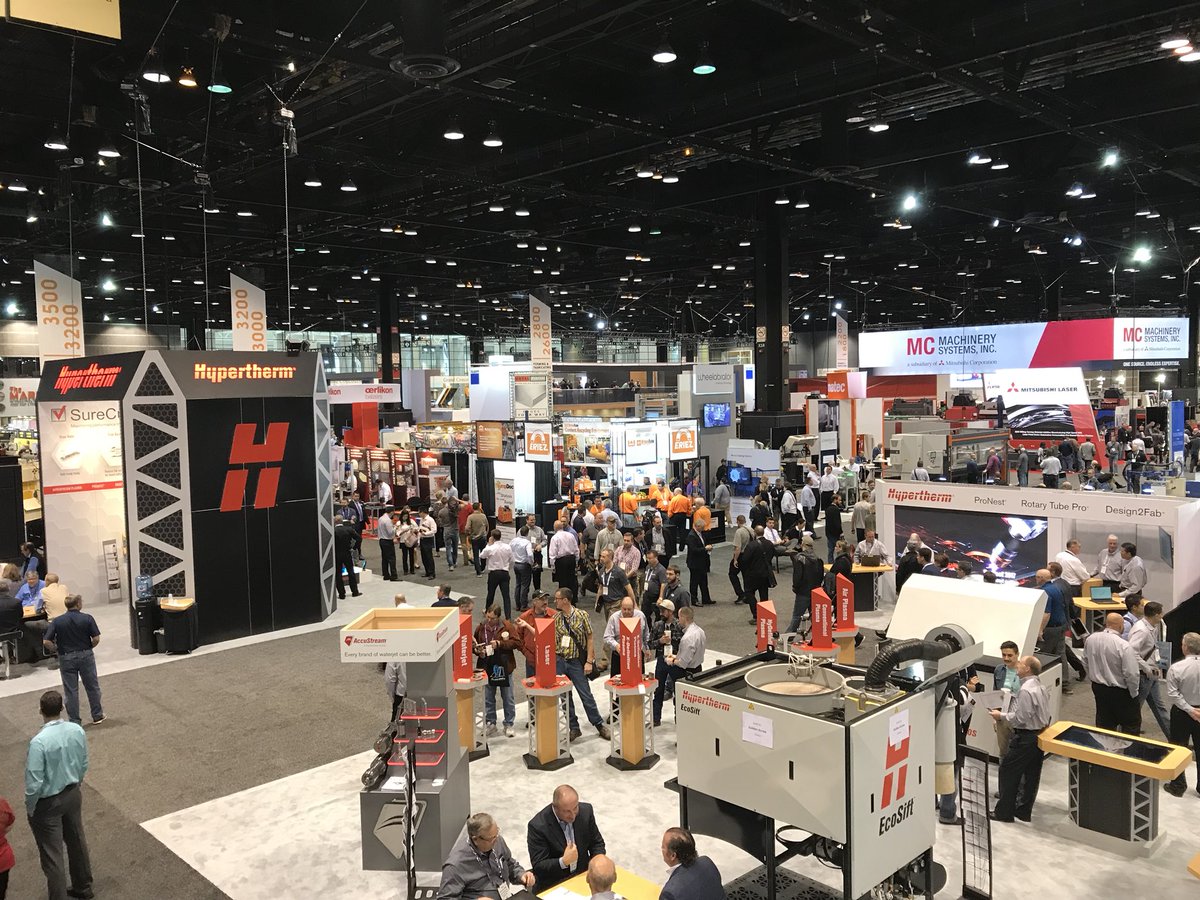 MDrewRodriguez's tweet photo. Many thanks #FABTECH2017 for a great session! It was a pleasure to serve on the State of the Industry Expert Panel today! @DeloitteMFG https://t.co/5xAM2egJw9