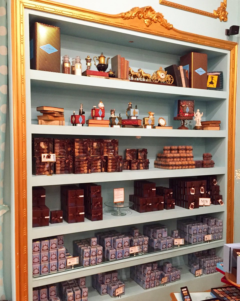 TasteAgent_'s tweet photo. Quench thy thirst on these tasty treats 🍫 #chocolateweek #chocolate #TravelTuesday #treatyoself @MarieBelleNY https://t.co/5jhYyfo1dd