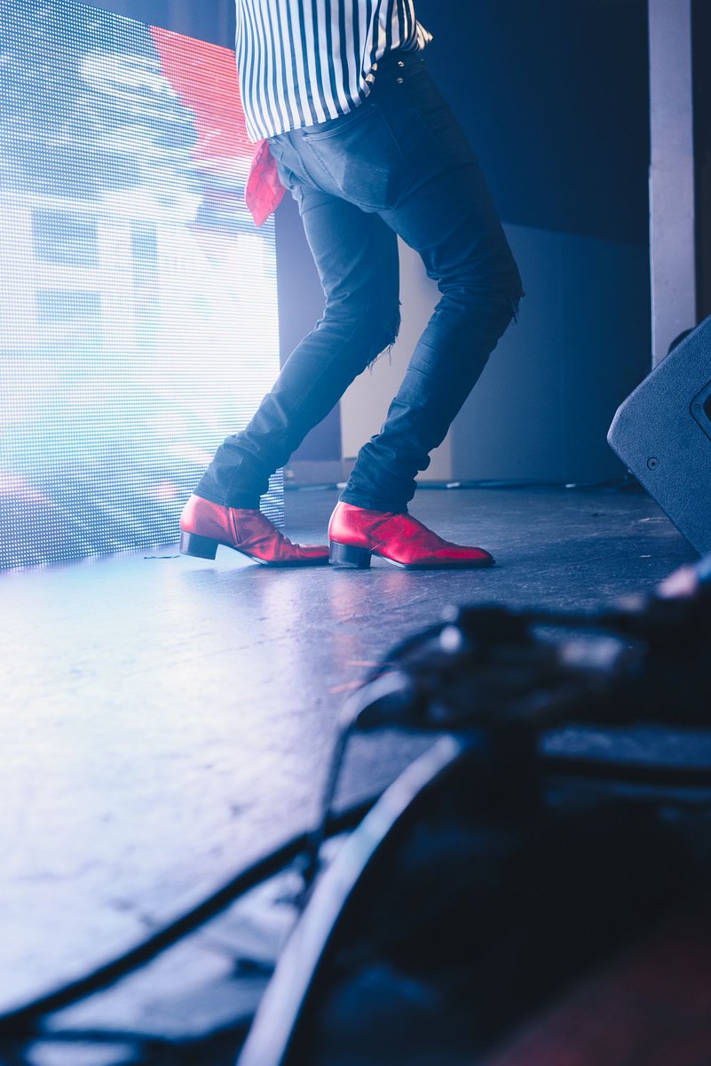PepsiMusicFctry's tweet photo. . @saintjhn brought out the red shoes for the ratchets. #PepsiMusicFactory https://t.co/CaNEfTIKk8