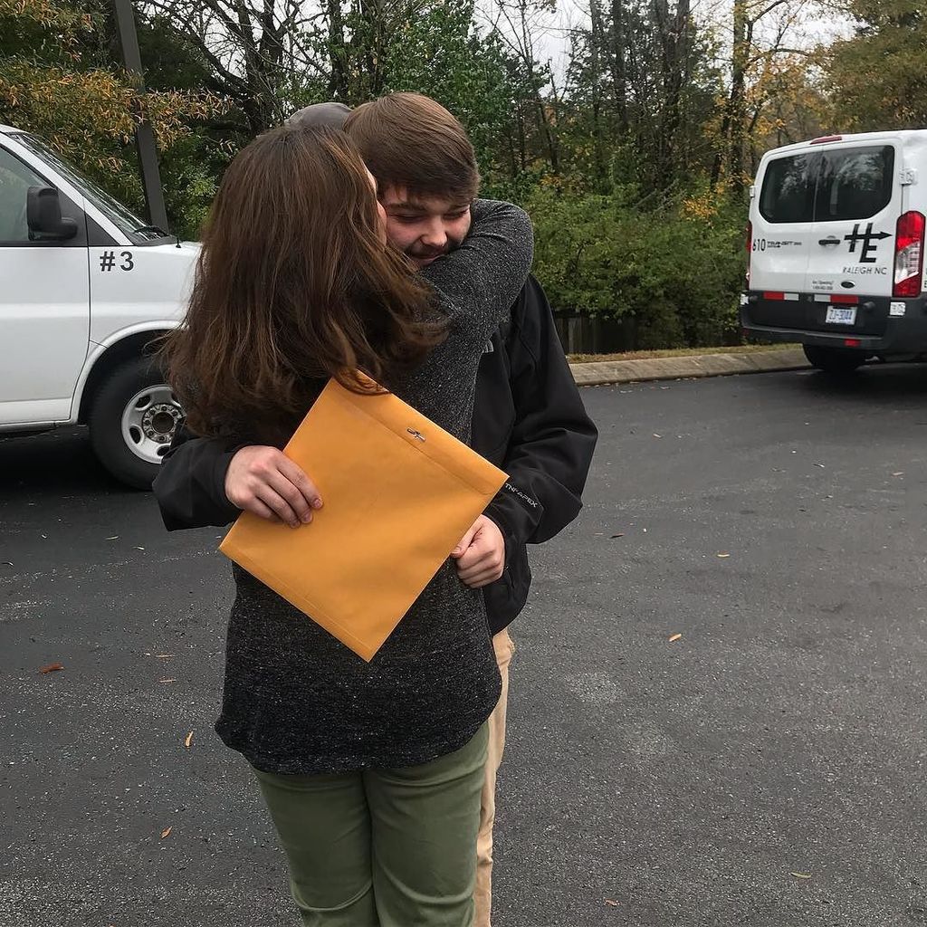 KarenNPhoto's tweet photo. Well, my baby is off to bootcamp to become all he can be! Mama will be anxiously awaiting every tiny bit of commun… https://t.co/R60OOeycH7 https://t.co/SqC2AfQgSc