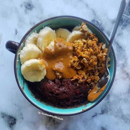showyoursixpack's tweet photo. Vegan chocolate/coffee mugcake! Ig: itsahealthylifestyle https://t.co/QmpN1E1xBU