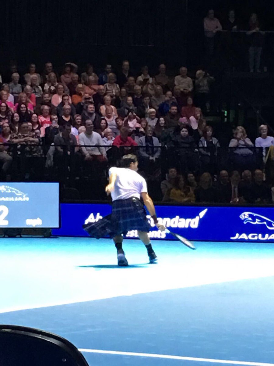 RidooCHO's tweet photo. A kilt for Mr @rogerfederer 
#AndyMurrayLive 
Live on #EurosportPlayer https://t.co/yowyBurIg7