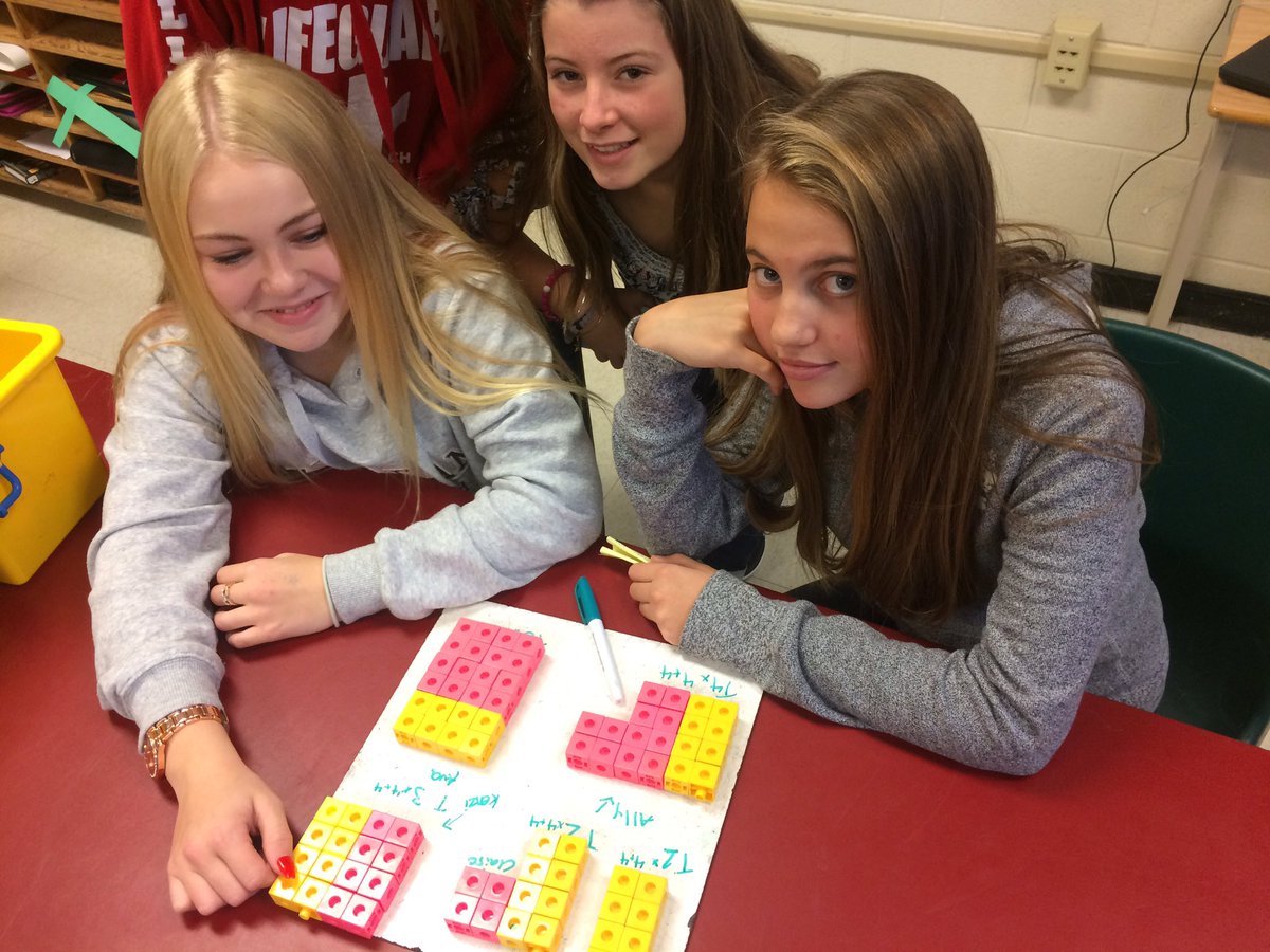 CameronStPS's tweet photo. Solving the patterns and sharing the thinking in Grade 7/8! #fedorco #seemythinking @SCDSB_Schools @scdsbmath https://t.co/E9rh92vIua