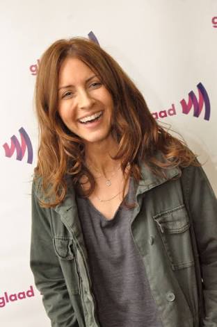 Happy birthday to the beautiful michelle clunie, is a wonderful woman and i hope she have an excellent day 