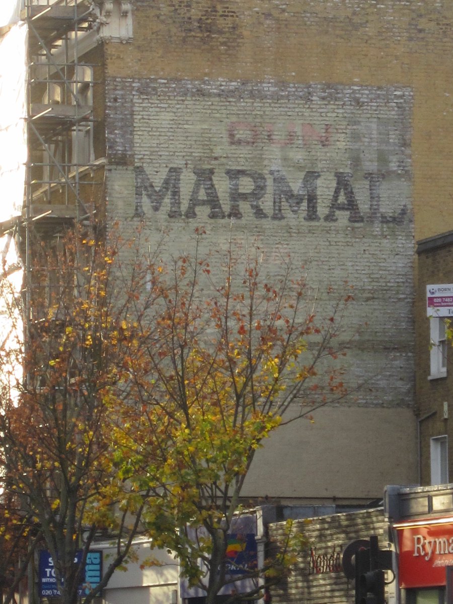 ECHist37's tweet photo. @ghost_signs #NottingHill #GhostSign Dundee Marmalade? #Kensington #London https://t.co/phBtWMrKai