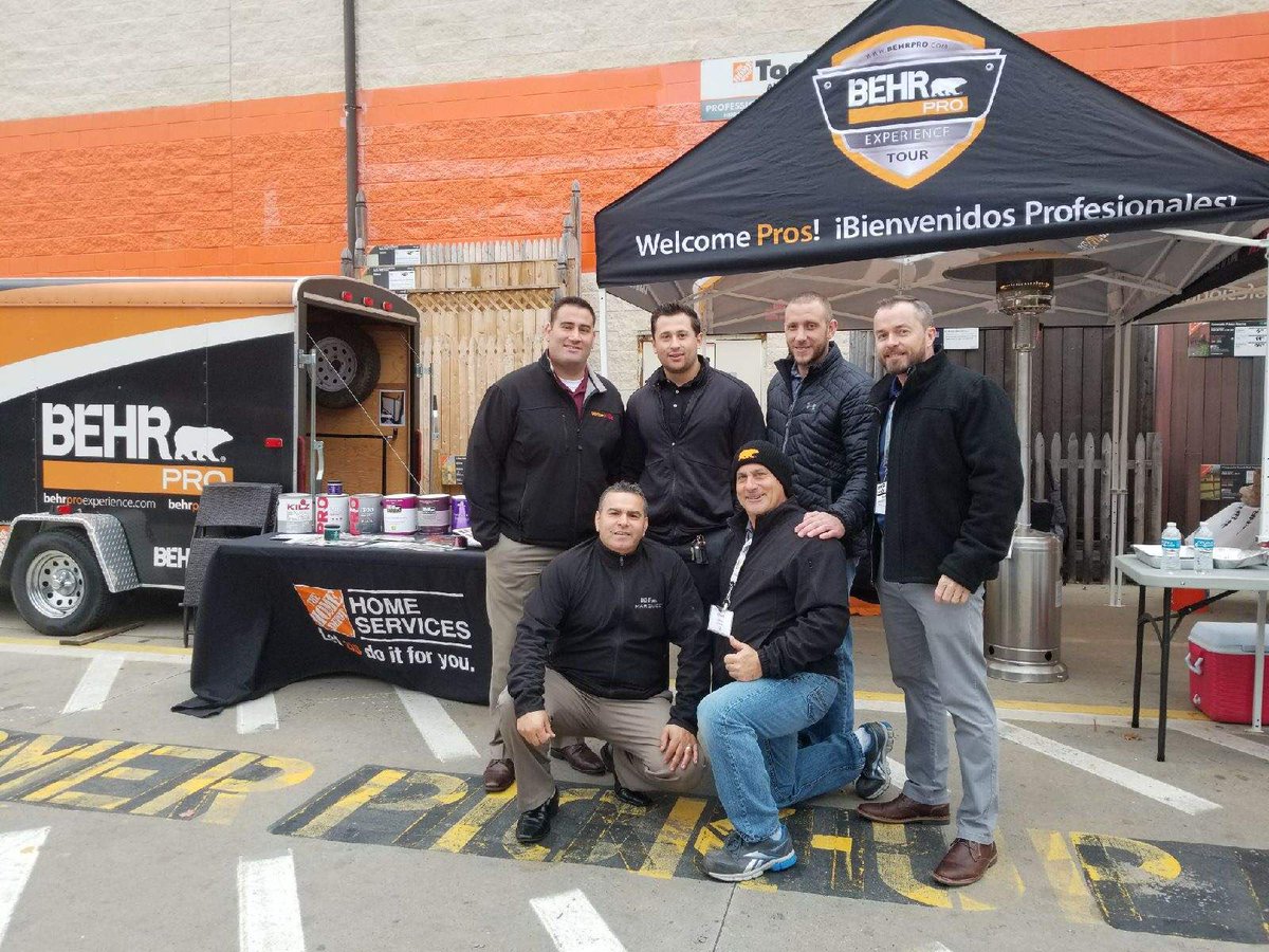 sj_behrtrainer's tweet photo. Despite cold weather and rain, we had a very successful BehrPro Event in store 912 today! #GrowwithPro @nyyroro @CoreyLiliston @BehrJShow https://t.co/Bd1TMl0QqF