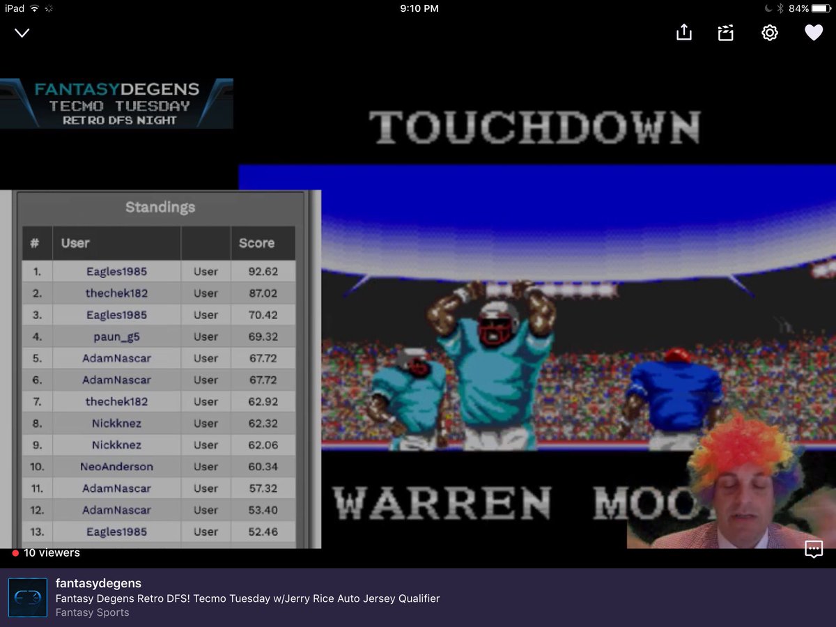 RetroDFS's tweet image. TD Oilers as @WMoon1 hits Haywood Jeffires to grow their lead before halftime of #TecmoBowl #RetroDFS m.twitch.tv/fantasydegens