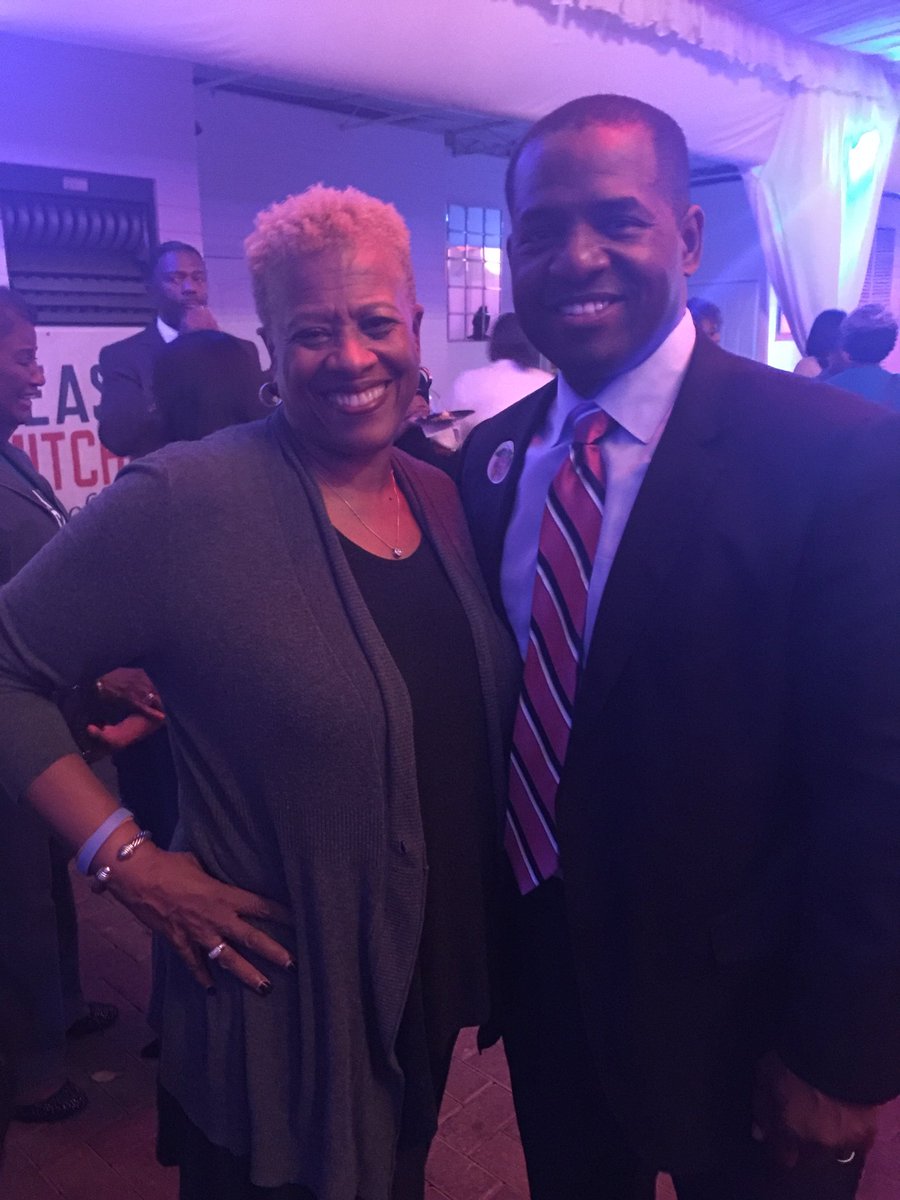 GeriThomasATL's tweet photo. #IMWITHCEASAR https://t.co/G0XquAerLa