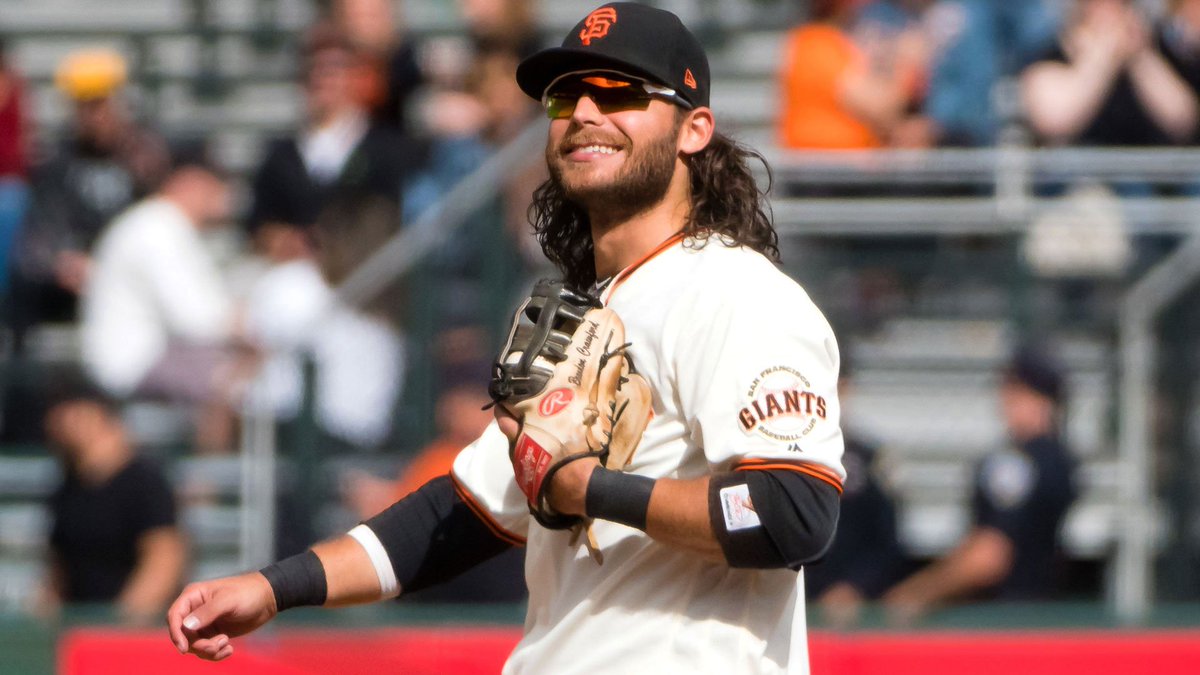 NBCSGiants's tweet photo. Giants SS Brandon Crawford wins third straight Gold Glove https://t.co/2VnaHOPruH https://t.co/spqMHYCsGC
