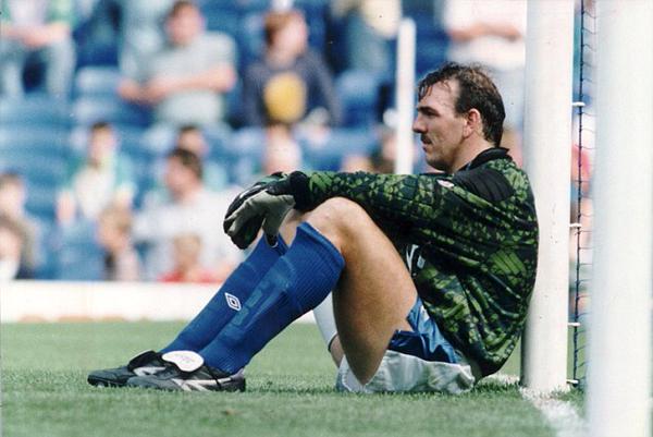 oldpicposter's tweet photo. Everton goalkeeper, Neville Southall https://t.co/HPfLLKcH9P