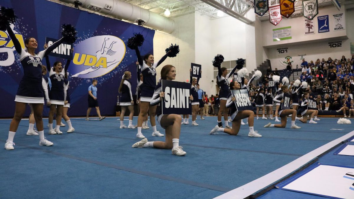 VarsitySpirit's tweet photo. Some of the top high school teams in the Northeast are competing this weekend for bids to the NHSCC! >> https://t.co/dKxOdXIqOt https://t.co/30eTt4D3VF