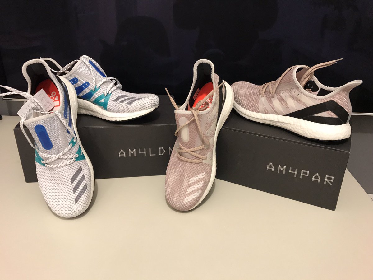 plaverda's tweet photo. Unfortunately I'm selling my #adidas #speedfactory #AM4LDN and #AM4PAR as I bought the wrong size, UK8.5, deadstock with tags. https://t.co/ru6BdfZXvp