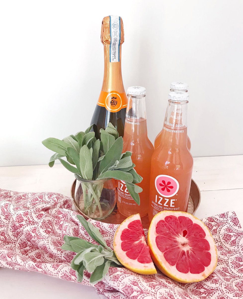 DomestiKateBlog's tweet photo. Mixing up a Grapefruit Sage Mimosa with @IZZE just in time for Friendsgiving dinner menus! #Domestikatedishes #Ad https://t.co/1JzusukKzu https://t.co/djF3FPVz5v