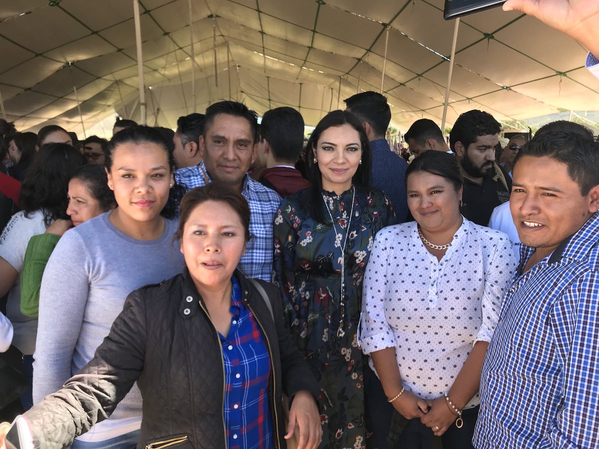 Mely_Romero's tweet photo. Hidalgo es un estado estratégico para el sector agroalimentario por el compromiso y trabajo de las mujeres, jóvenes y pequeños productores! https://t.co/Gy1XYQNaka