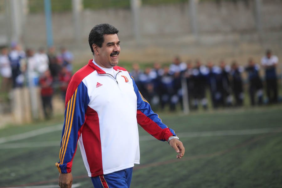 📸 #FOTOS Pdte. <a href="/NicolasMaduro/">Nicolás Maduro</a> entrecha lazos de amistad con el campeón mundial de fútbol Diego Armando Maradona