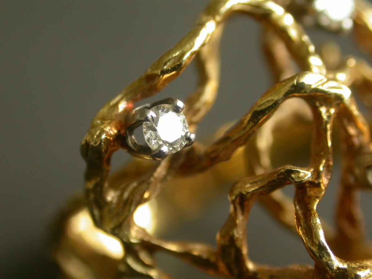 DecorativeArts1's tweet photo. Stunning 60's 18ct gold ring set with diamonds originally imported &amp; sold by Georg Jensen New Bond St #organicjewellery #modernistjewellery https://t.co/qjh2NJMCUO