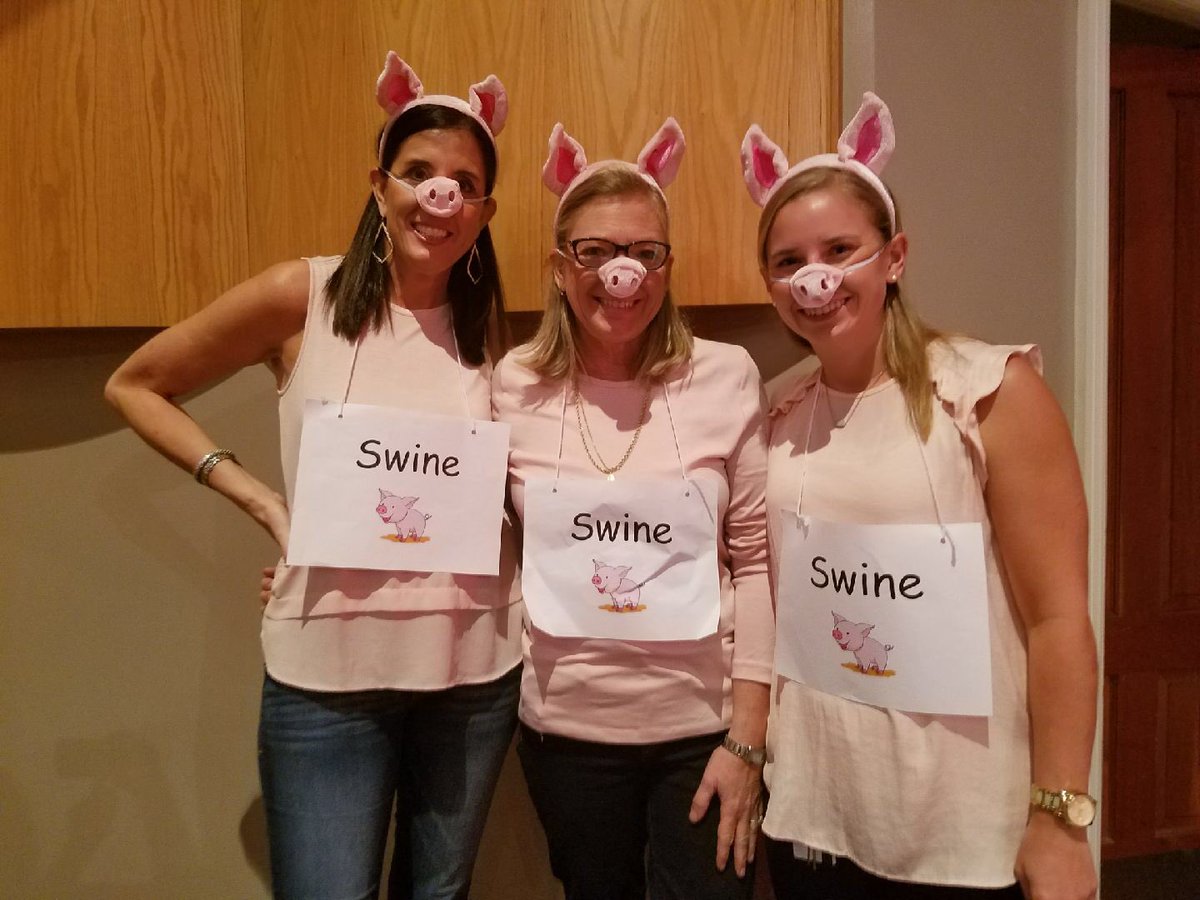 Lauren_Bilskie's tweet photo. Third grade teachers collaborating for Vocabulary Parade #knightsDaily https://t.co/YAgG2PT02T