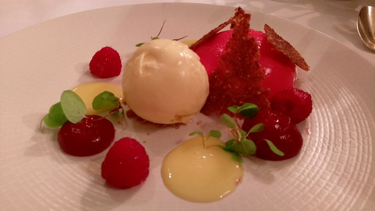<a href="/neilfergie/">Neil Ferguson</a> Loved the new dessert menu &amp; delighted with my choice tonight. Might ask Santa for a twentieth of your talent for Christmas 😋
