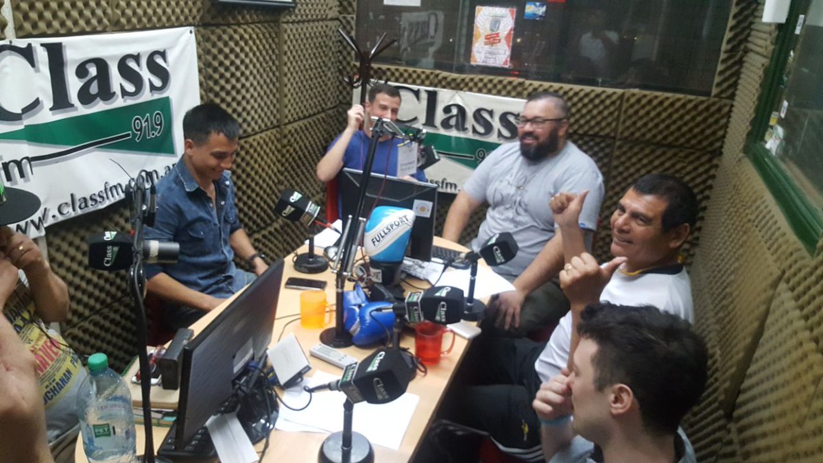 cercadelring's tweet photo. Gran #Programa132 de #CercaDelRing #CDREnVivo #CDREnClass, contamos con la presencia de #PabloOjeda y #JuanEnriquez de @boxeocomu y así los presentábamos en el inicio del #TercerBloque... Miralo en este link!
👇👇👇👇👇👇👇👇👇👇👇👇
https://t.co/1wWe0XvAR8 https://t.co/SwOV7e302H