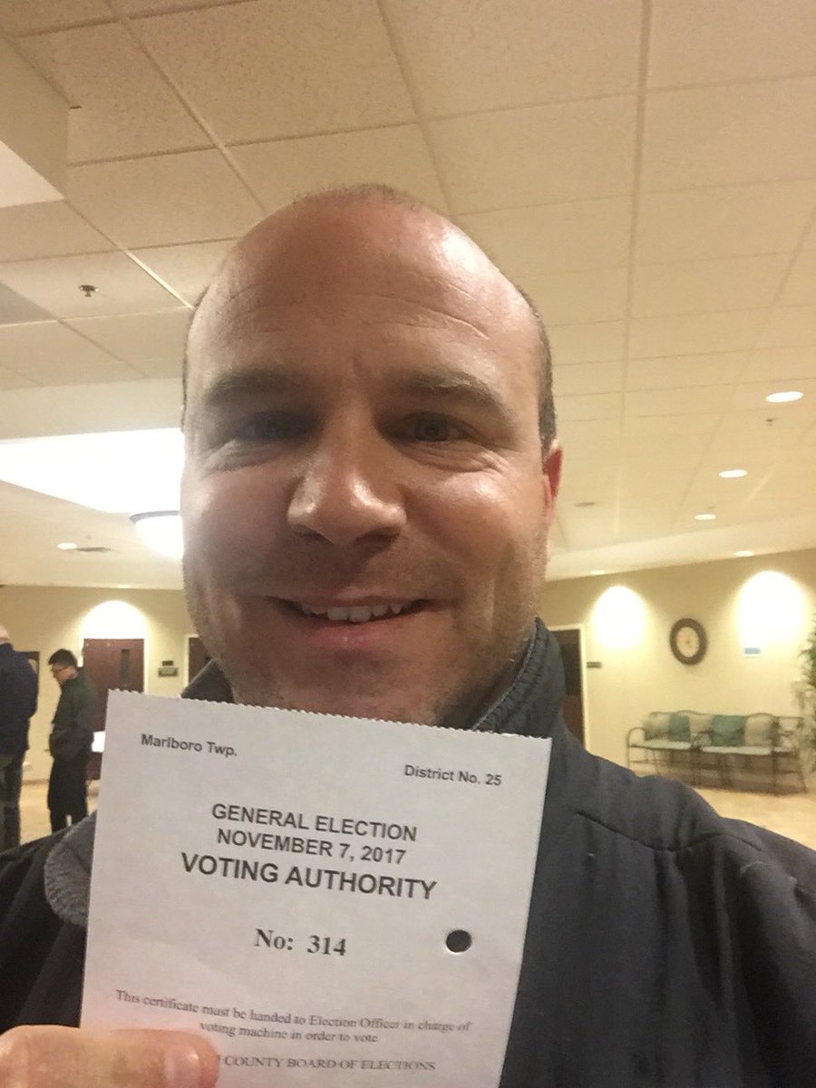 varrialmhs's tweet photo. The rain can’t stop me from fulfilling my civic responsibility. #NJEAVotes https://t.co/6Kkd0MYScT
