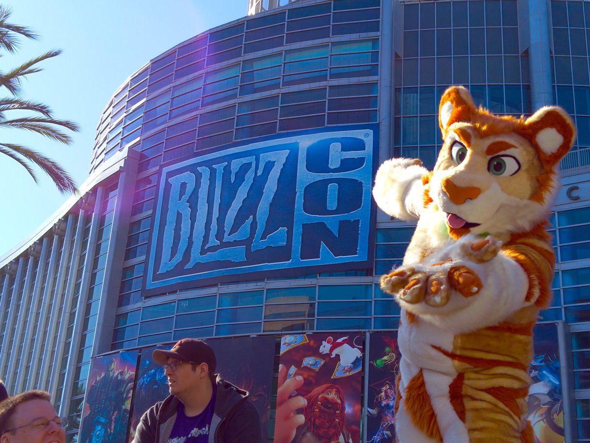 RygarTiger's tweet photo. Take my paw 🐾 and let’s go to #BlizzCon next year!
📷 taken by @Xivir_sergal using my #L16Camera. https://t.co/he7MGfHetH
