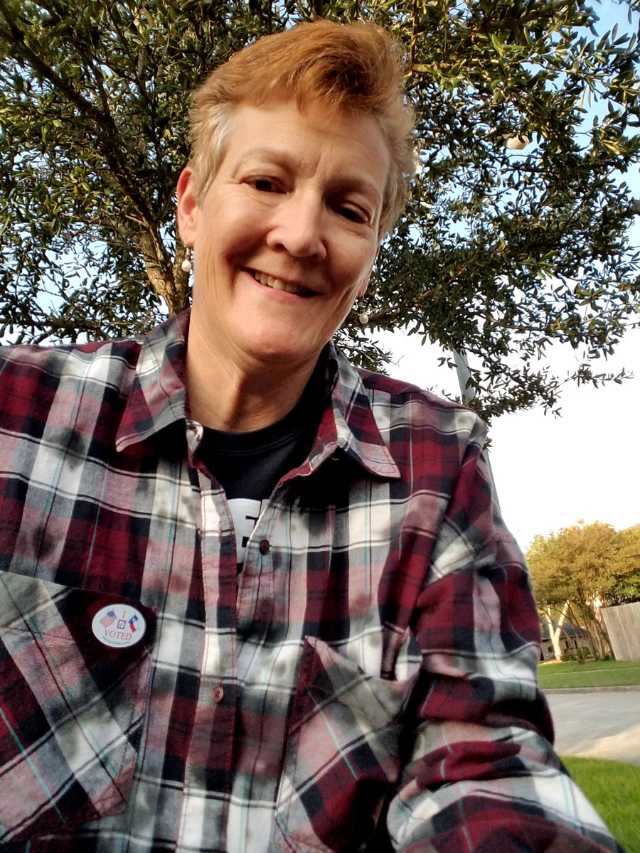 LynnBanks30's tweet photo. We voted! #KatyISDvotes @ HutsellHornets @KatyISDSupt https://t.co/iwYWAOSu46