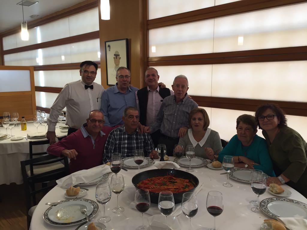 FontanadeCronos's tweet photo. Buen arroz con bogavante+buenos amigos https://t.co/shBDilkVcM