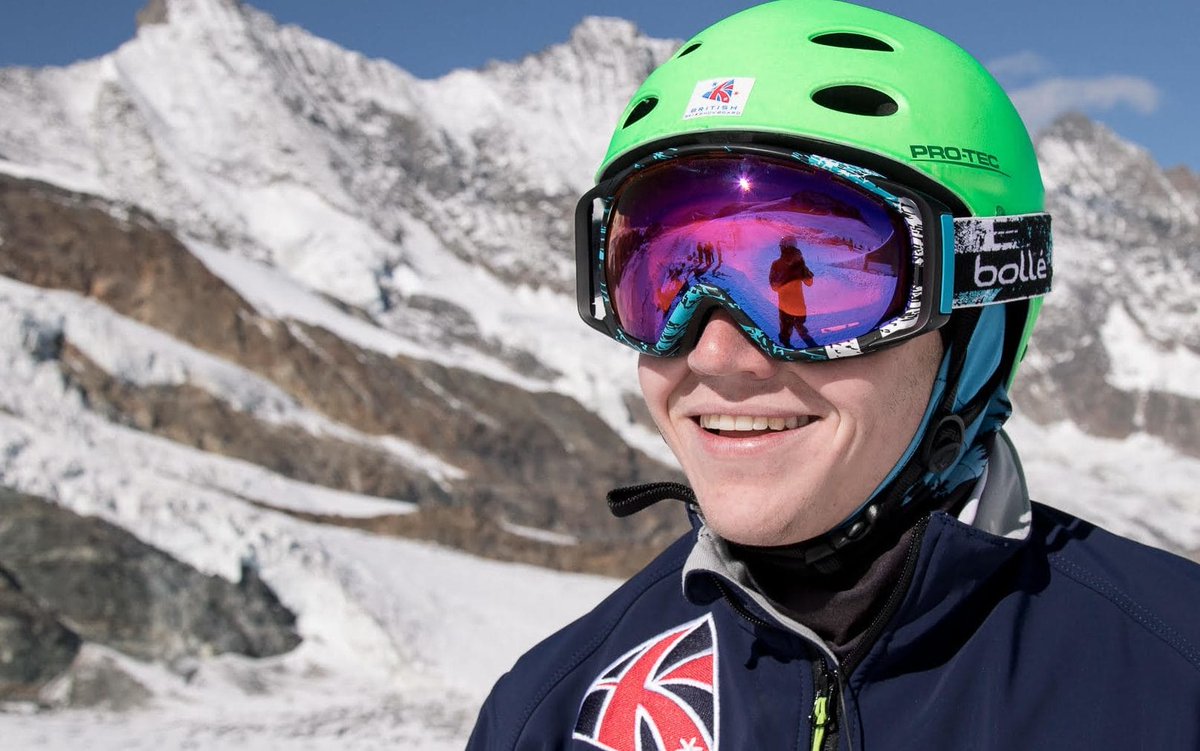 InvernessCTNews's tweet image. #Caley #CaleyThistle British aerial skier Lloyd Wallace soars towa.. #InvernessCT #ICTFC dld.bz/gs2J9