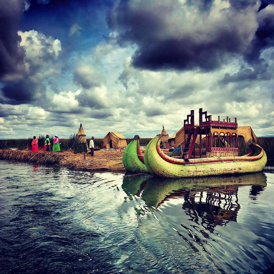 peru's tweet image. No dejes de explorar las Islas Flotantes de los Uros en el Lago Titicaca, #Puno. Punto obligado de visita en tu próximo viaje al #Perú