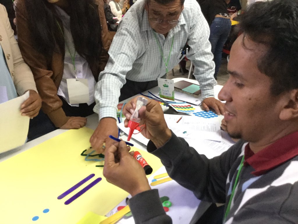 MunisAbiertas's tweet photo. Estamos contando historias de manera creativa en la #Visualizaton del #FestivalGobAbierto #FGA https://t.co/w8aa6kH0FF