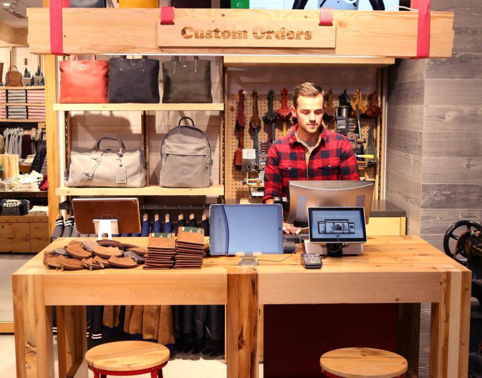 georgiastraight's tweet photo. Photos: Canadian retailer Roots launches its cabin concept store at Pacific Centre https://t.co/WpsXq6Dzys #Vancouver #yvrstyle #Roots https://t.co/z3tGsQP2rt