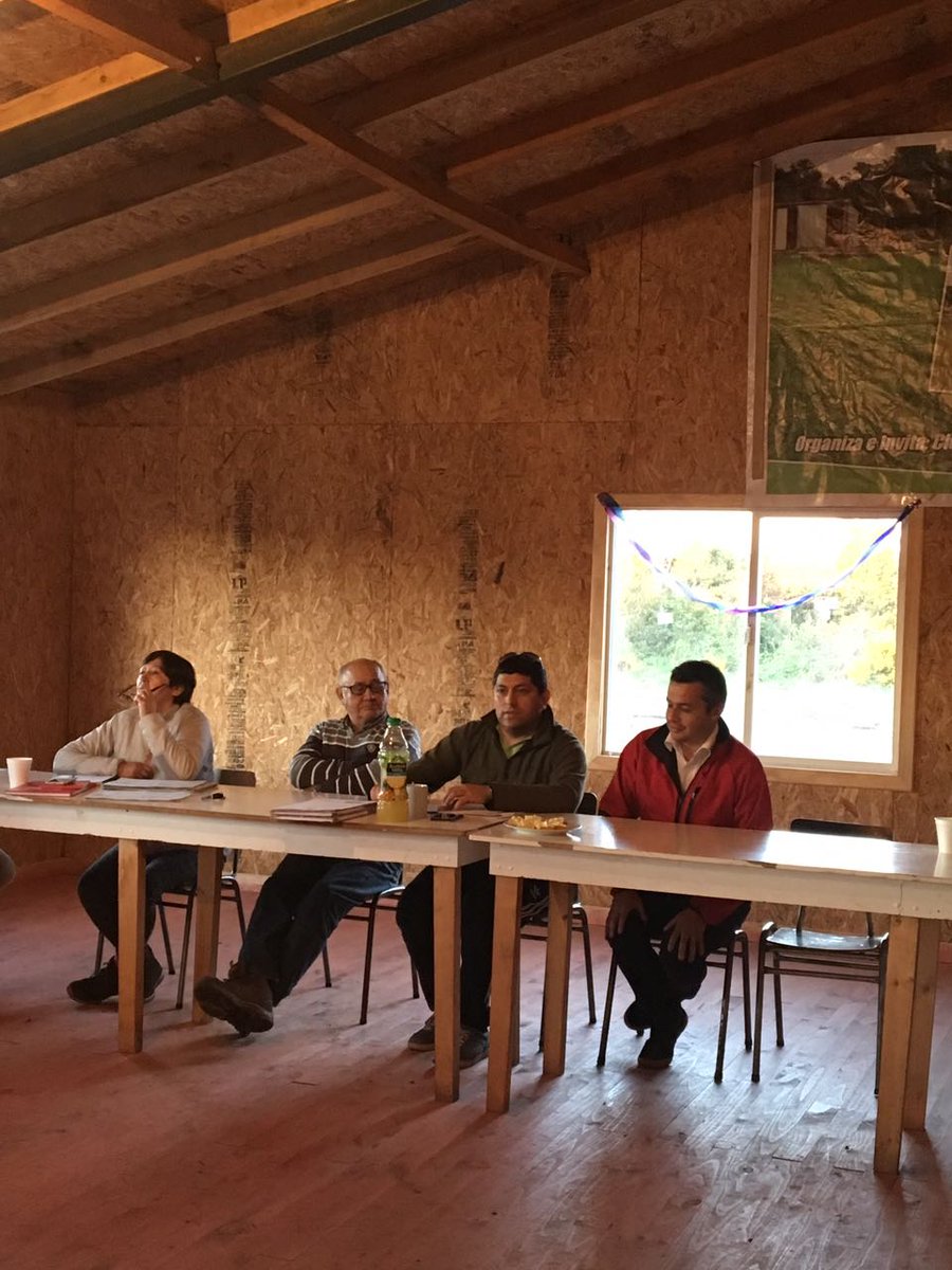 dipcontreras's tweet photo. Visitamos la comunidad en #Pargua, y ahora nos encontramos con los vecinos del sector de #Avellanal en la comuna de #Calbuco https://t.co/PGW0lDZLeH