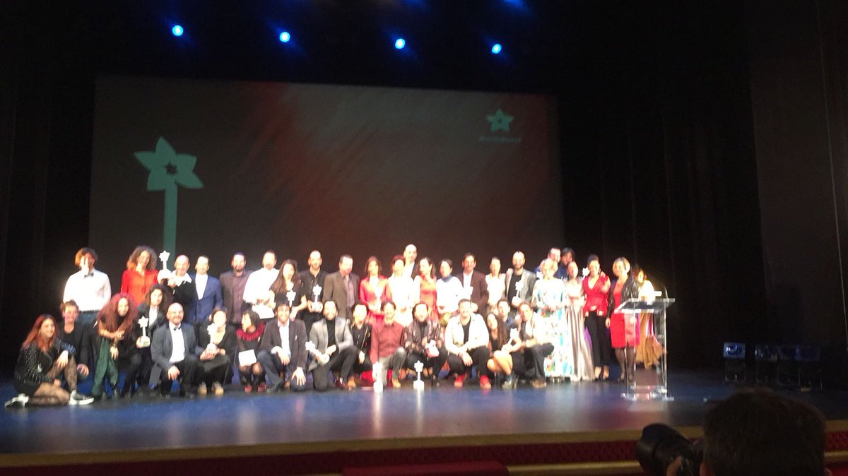 ¡Muchas felicidades a todos los premiados en la I gala #PremiosAzahar de <a href="/MurciaaEscena/">MurciaaEscena</a>! Profesores, alumnos y egresados de <a href="/EsadMurcia/">Esad Murcia</a> han recibido merecidos premios a su labor.