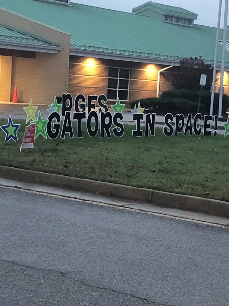 ConnieBarnes922's tweet photo. Can't wait for all of the activities tomorrow! #PGESsoars. #gatorsinspace https://t.co/D5VPv35tLS