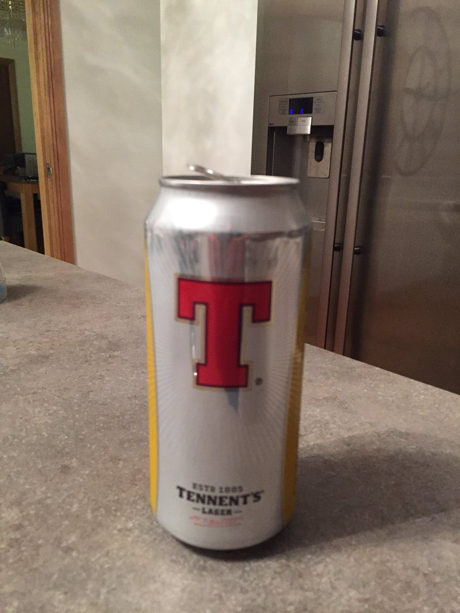 MrAngryScotsman's tweet photo. Gie her a can ffs https://t.co/o2h82FC03T