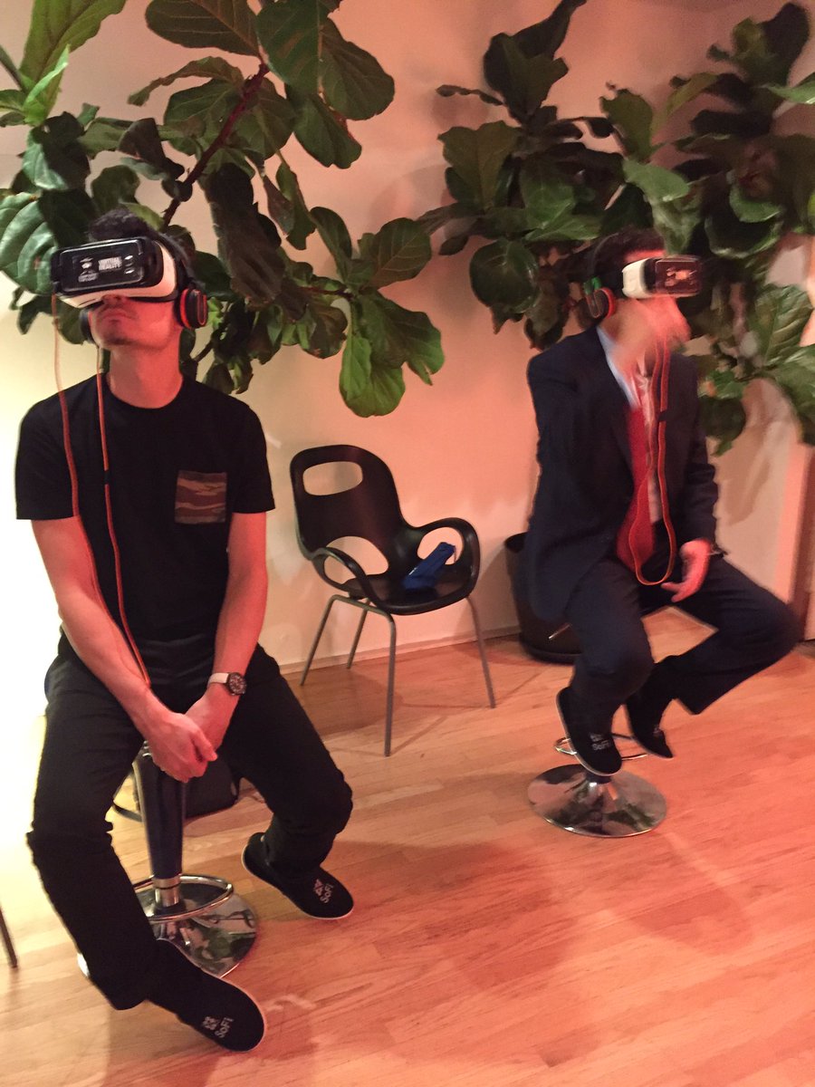BrokeMillennial's tweet photo. .@SoFi members are relaxing and getting pampered tonight with manicures, video games, and comfort food at this #free event. #RefiandRelax https://t.co/kqQR3zpCRB